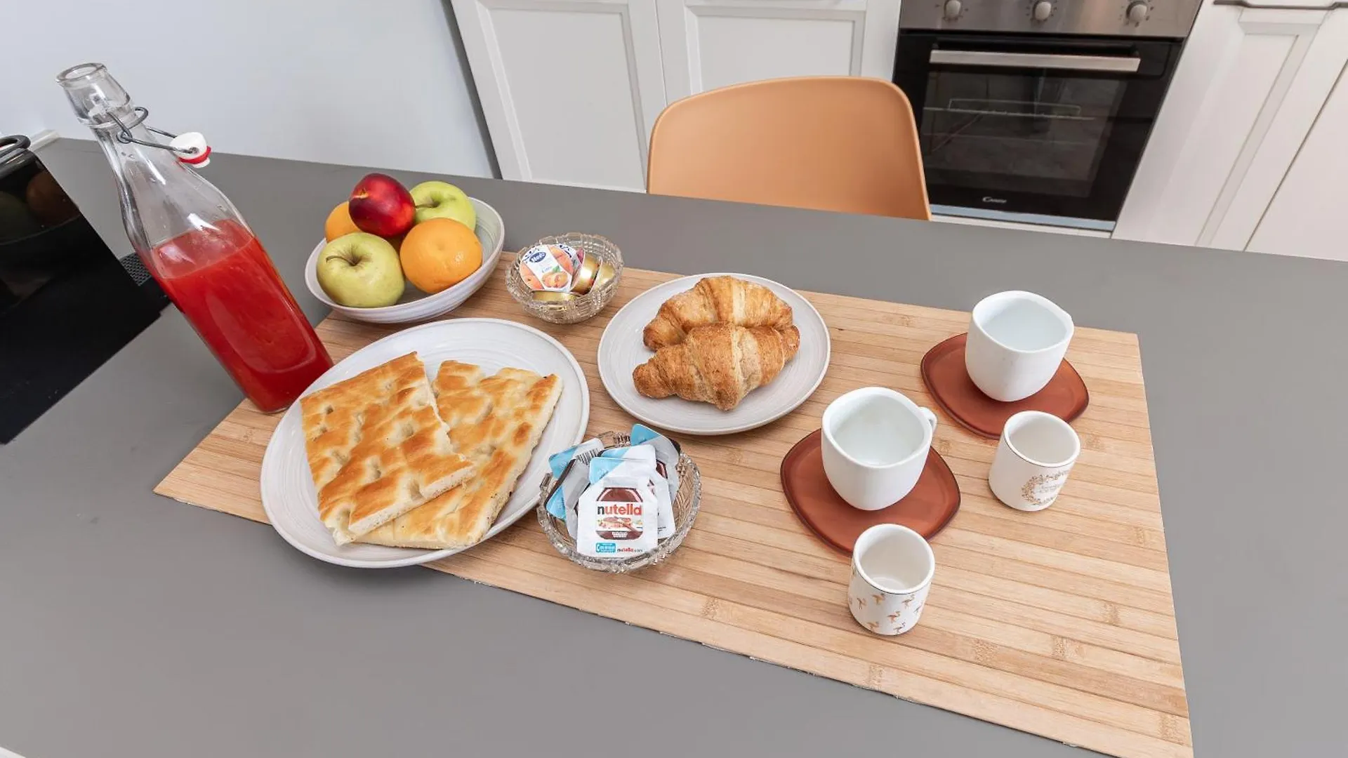Spacious 3-Bedroom Apartment - 10 Min To City Center & 5 Min To Gaslini Hospital Genoa